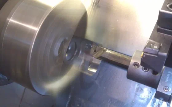 CNC-Fertigung: Aufnahme aus der Werkstatt 2